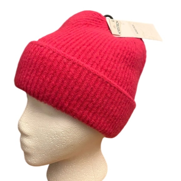 NORDSTROM PINK / RASPBERRY RIBBED CUFFED BEANIE -OS NWT - Picture 1 of 9